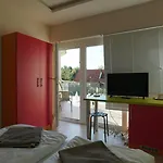 Colors 3*