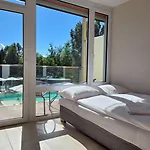 Colors 3* שיופוק