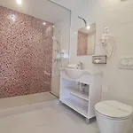 Colors מלון שיופוק