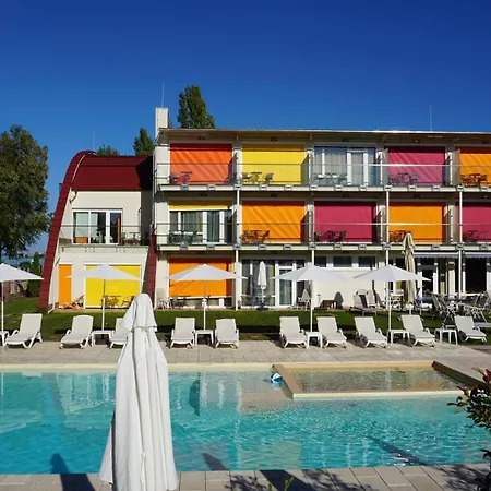 Colors 3*